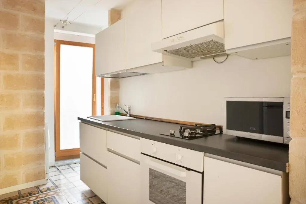 Bari Landlord Βίλα 0*,